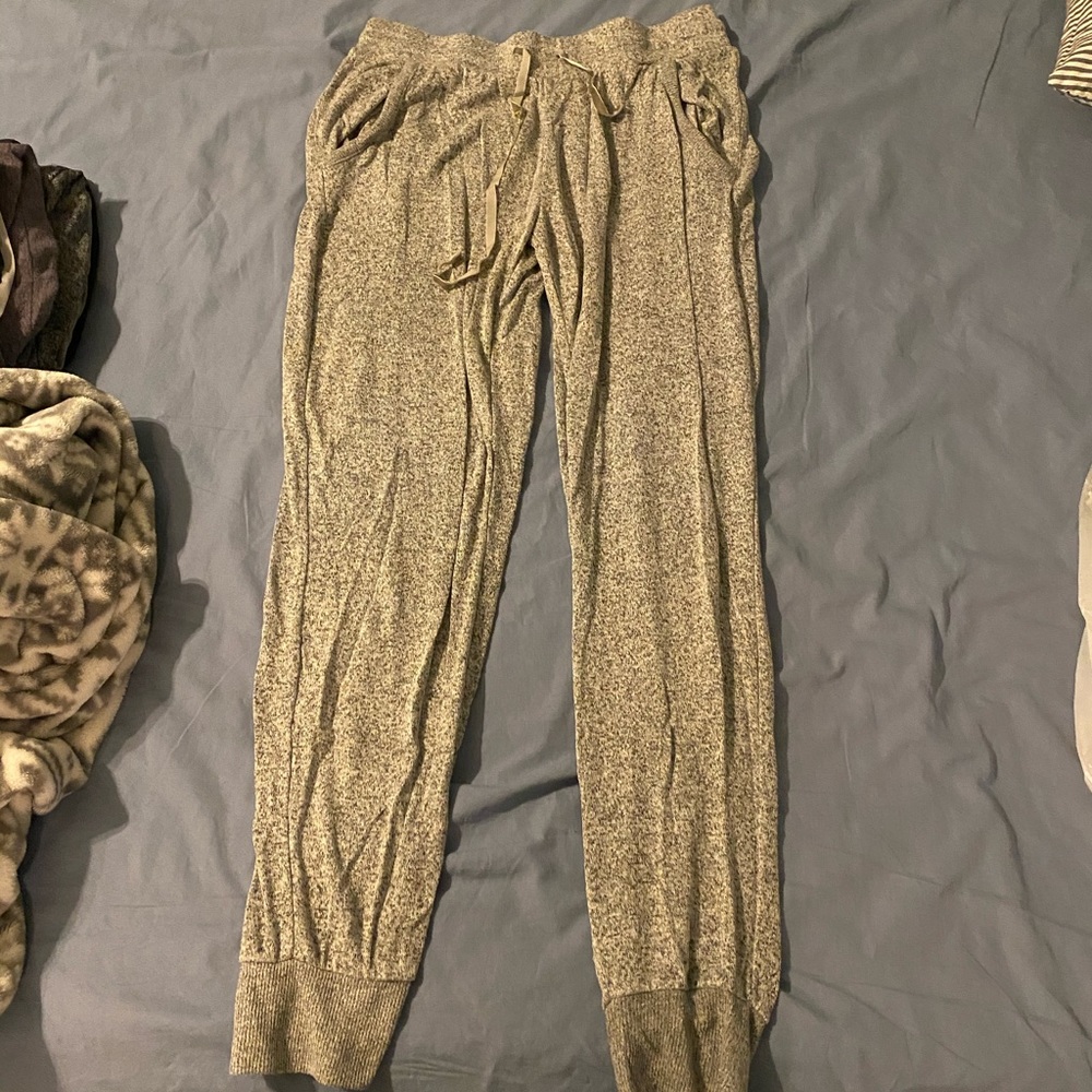 Women’s target sweatpants